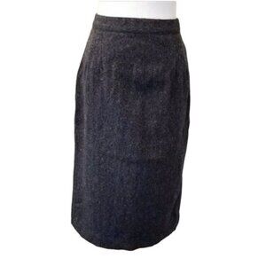 Briggs Petites mid length 100% wool pencil skirt size 8 (205)